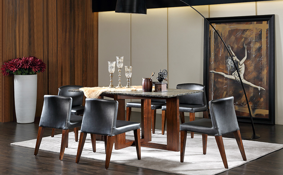 a23497aaf305e2f8a7fa7c708dd60355.jpg 班洛餐桌 (2).jpg